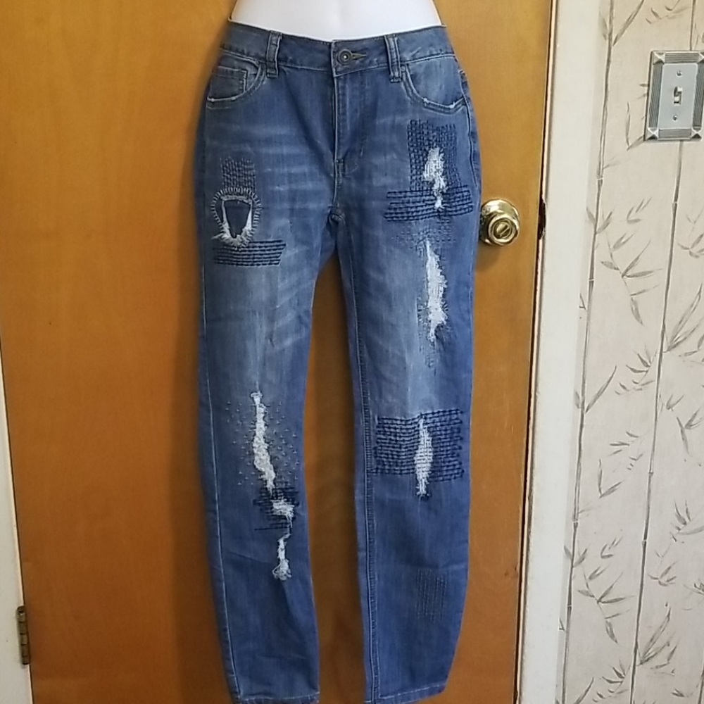 Indigo Thread Co Distressed Jeans 2 - Picture 12 of 12